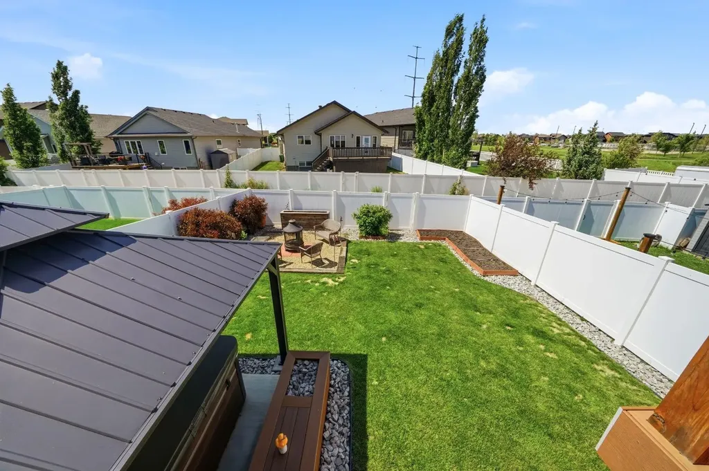 262 Viscount Drive Red Deer AB T4R 0M7