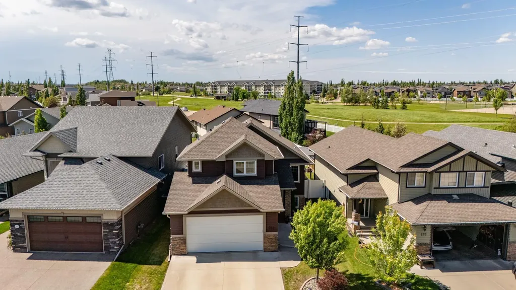 262 Viscount Drive Red Deer AB T4R 0M7
