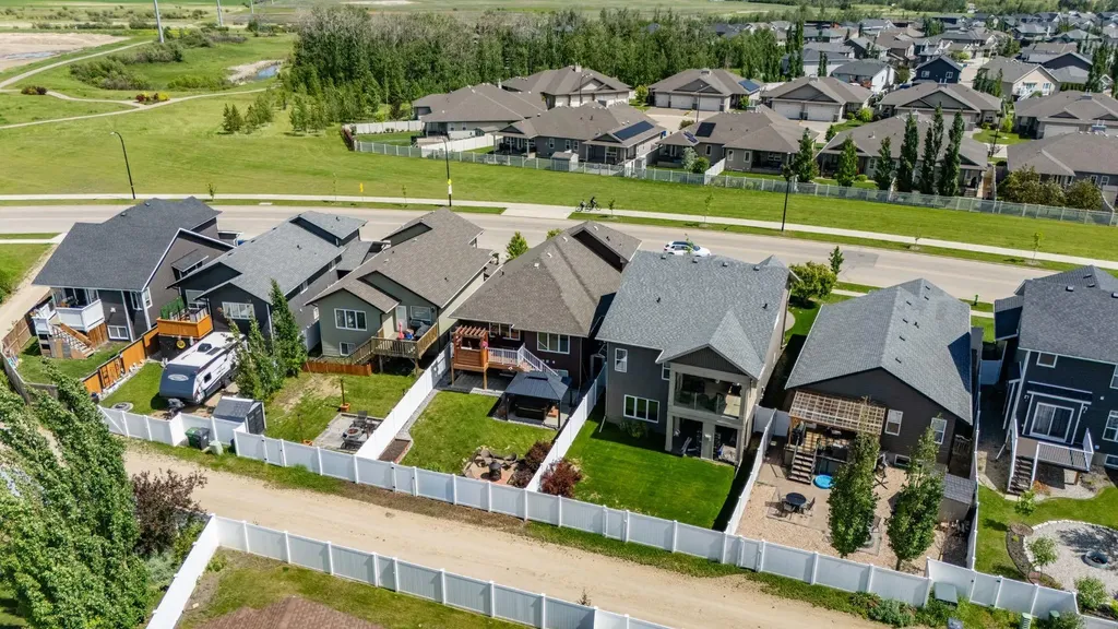 262 Viscount Drive Red Deer AB T4R 0M7
