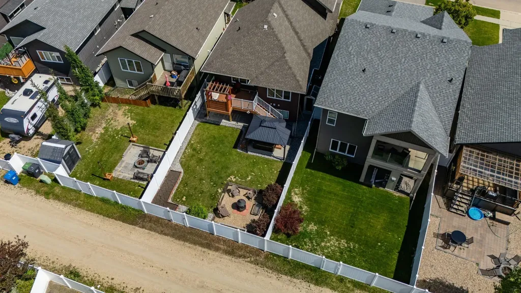 262 Viscount Drive Red Deer AB T4R 0M7