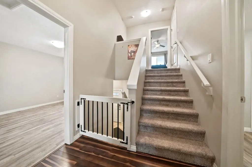 262 Viscount Drive Red Deer AB T4R 0M7