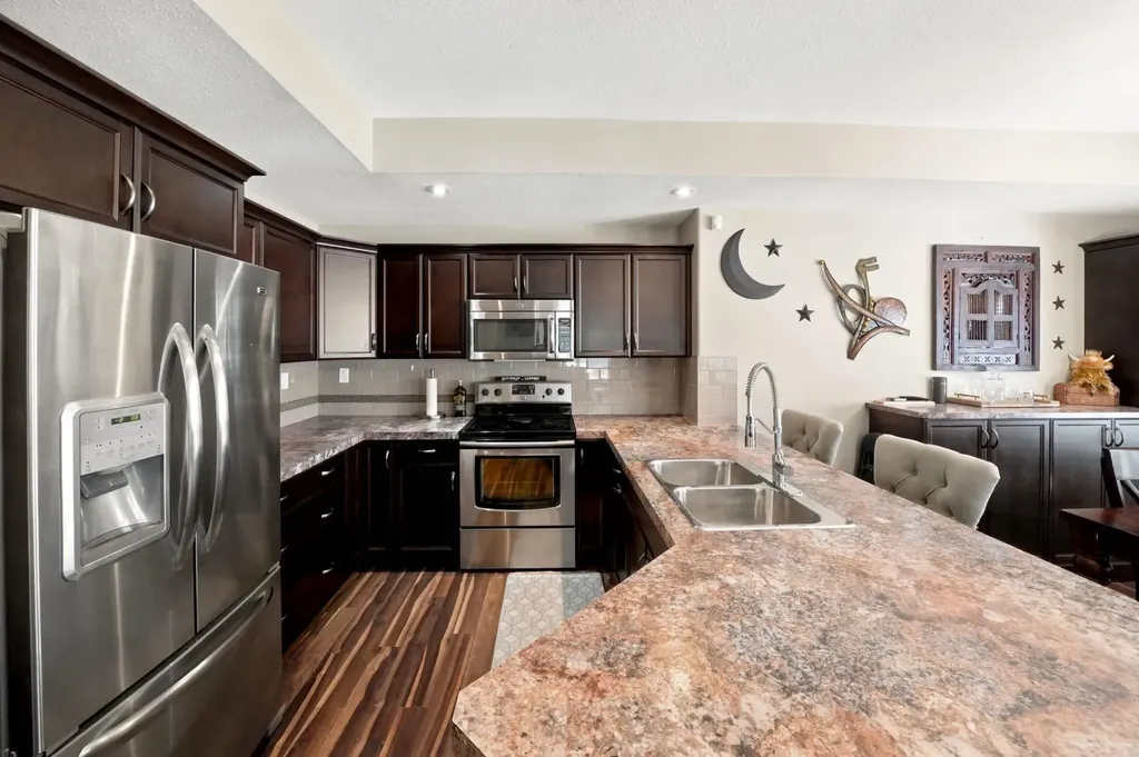 262 Viscount Drive Red Deer AB T4R 0M7