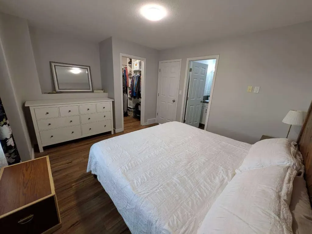 292 Lancaster Drive Red Deer AB T4R 3R7