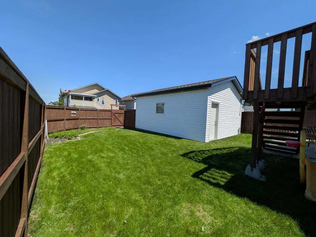 292 Lancaster Drive Red Deer AB T4R 3R7