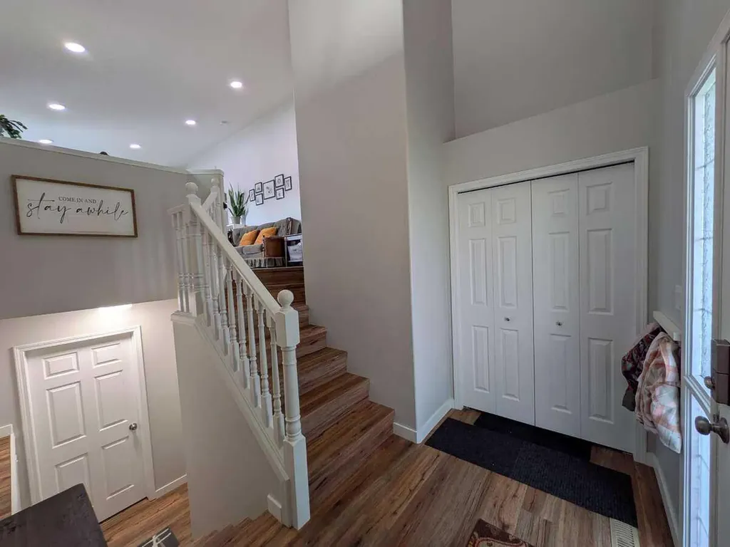 292 Lancaster Drive Red Deer AB T4R 3R7