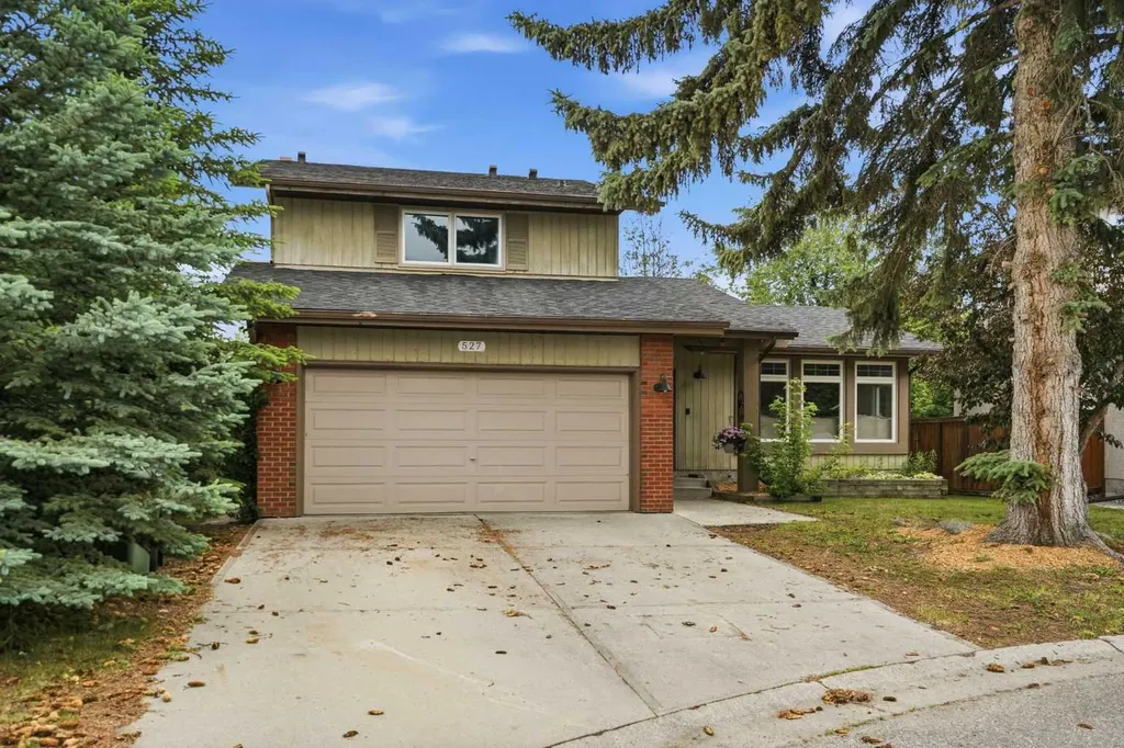 527 Deer Side Place SE Calgary AB T2J 6A1