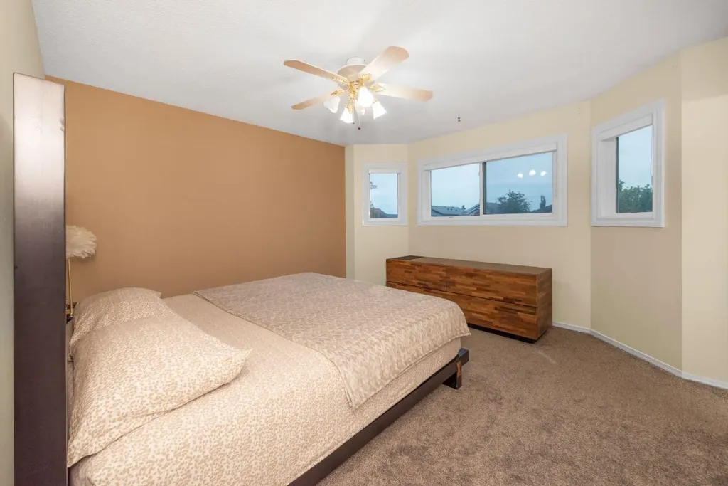 131 Coral Springs Circle NE Calgary AB T3J 3P5