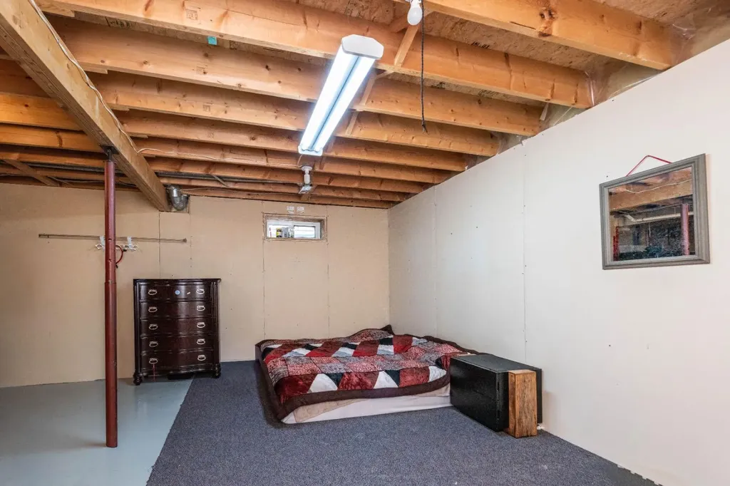 131 Coral Springs Circle NE Calgary AB T3J 3P5