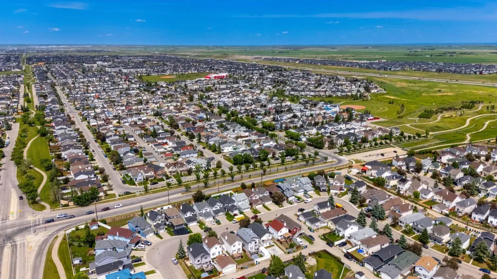 131 Coral Springs Circle NE Calgary AB T3J 3P5