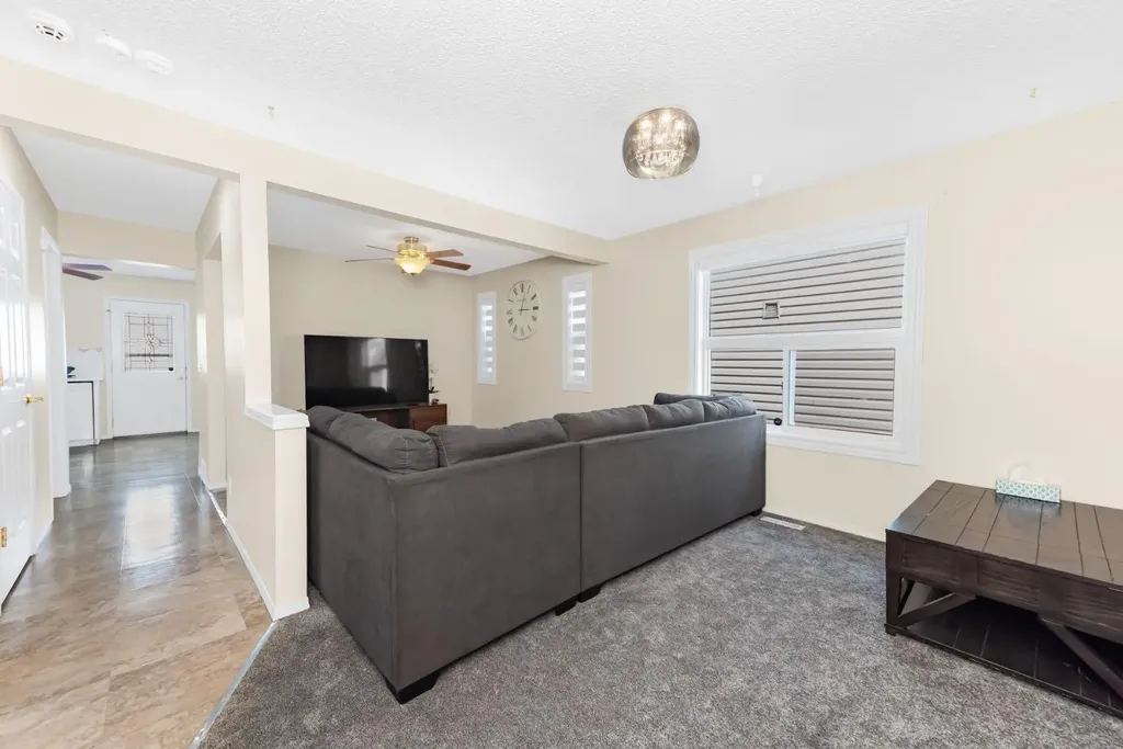 131 Coral Springs Circle NE Calgary AB T3J 3P5