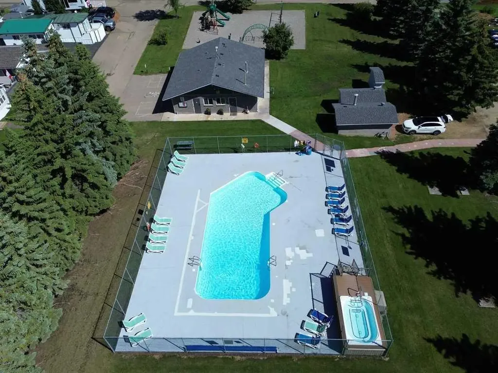 81 Points West Resort Sylvan Lake AB T4S 1T3