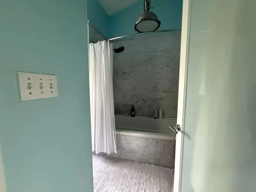 1141 Regent Crescent NE Calgary AB T2E5J6