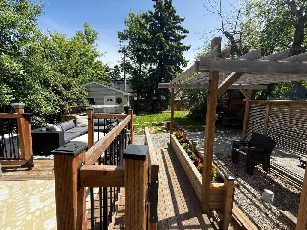 1141 Regent Crescent NE Calgary AB T2E5J6