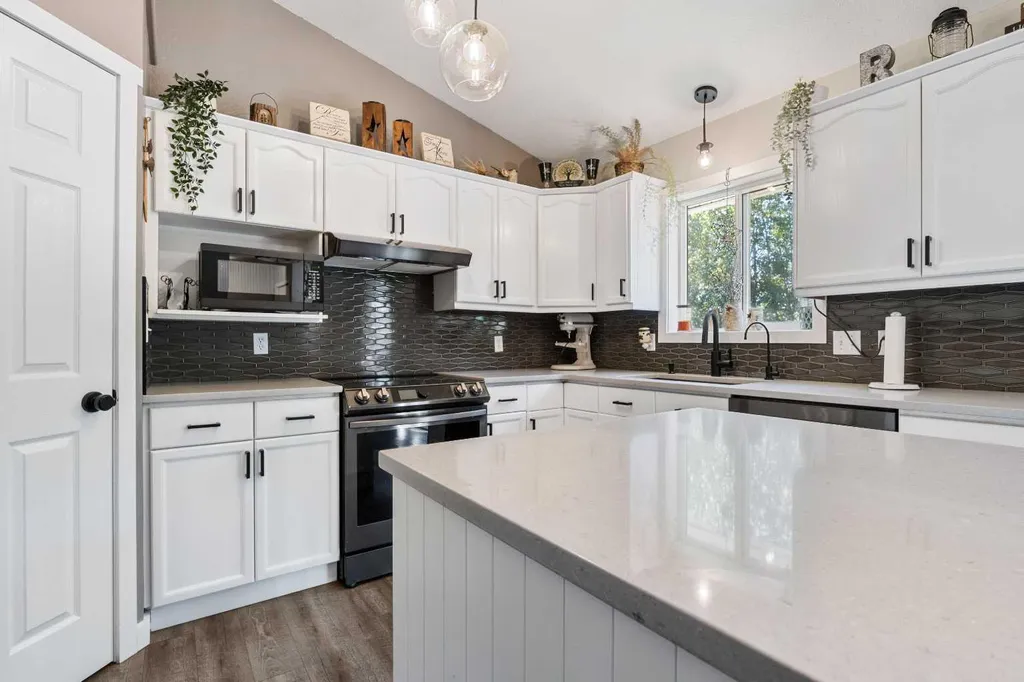 26, 591026 Range Road 114 Rural Woodlands County AB T7S 2A1
