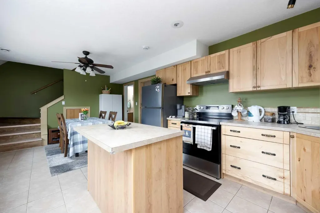 1007 Popular Rural Athabasca County AB T0A0M0