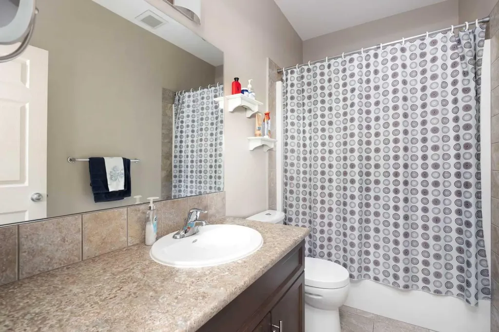 137 Fontaine Crescent Fort Mcmurray AB T9H 0C3