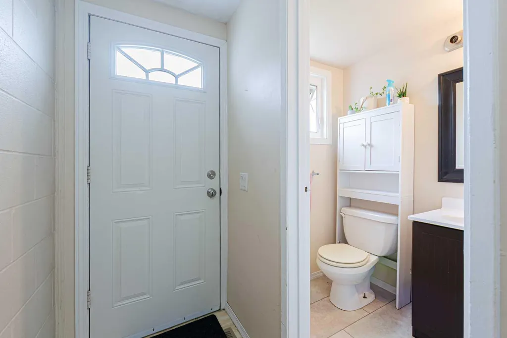 5412 14 Avenue SE Calgary AB T2A 0L3