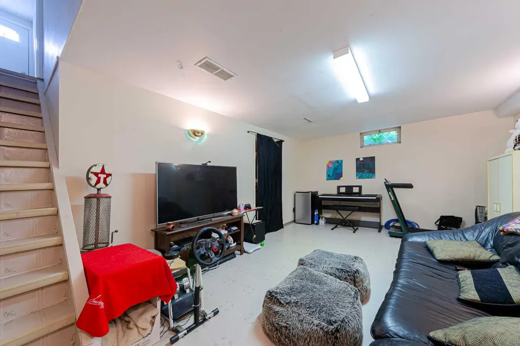 5412 14 Avenue SE Calgary AB T2A 0L3