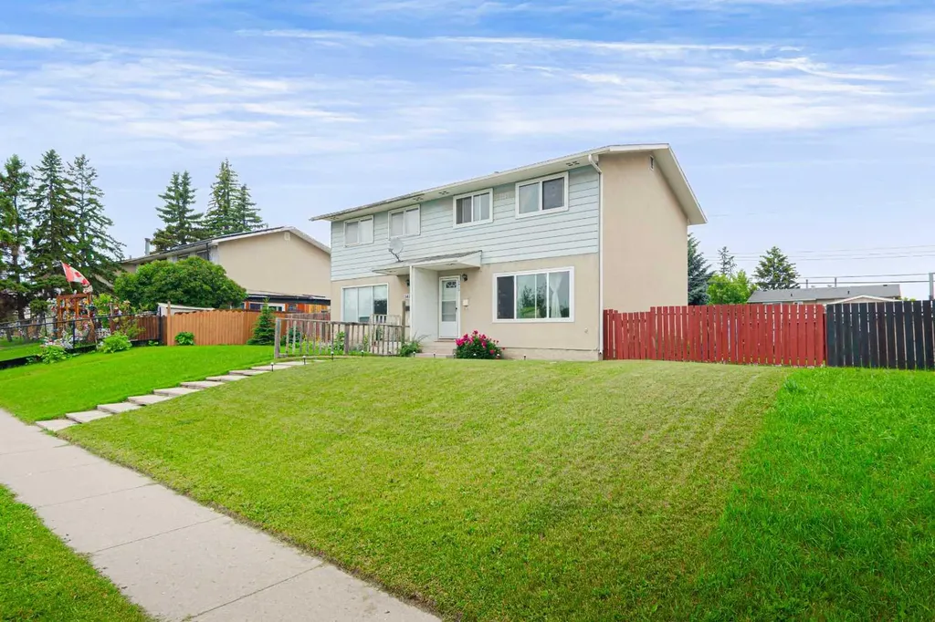 5412 14 Avenue SE Calgary AB T2A 0L3