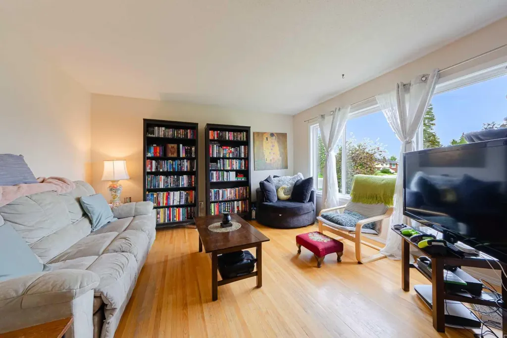 5412 14 Avenue SE Calgary AB T2A 0L3