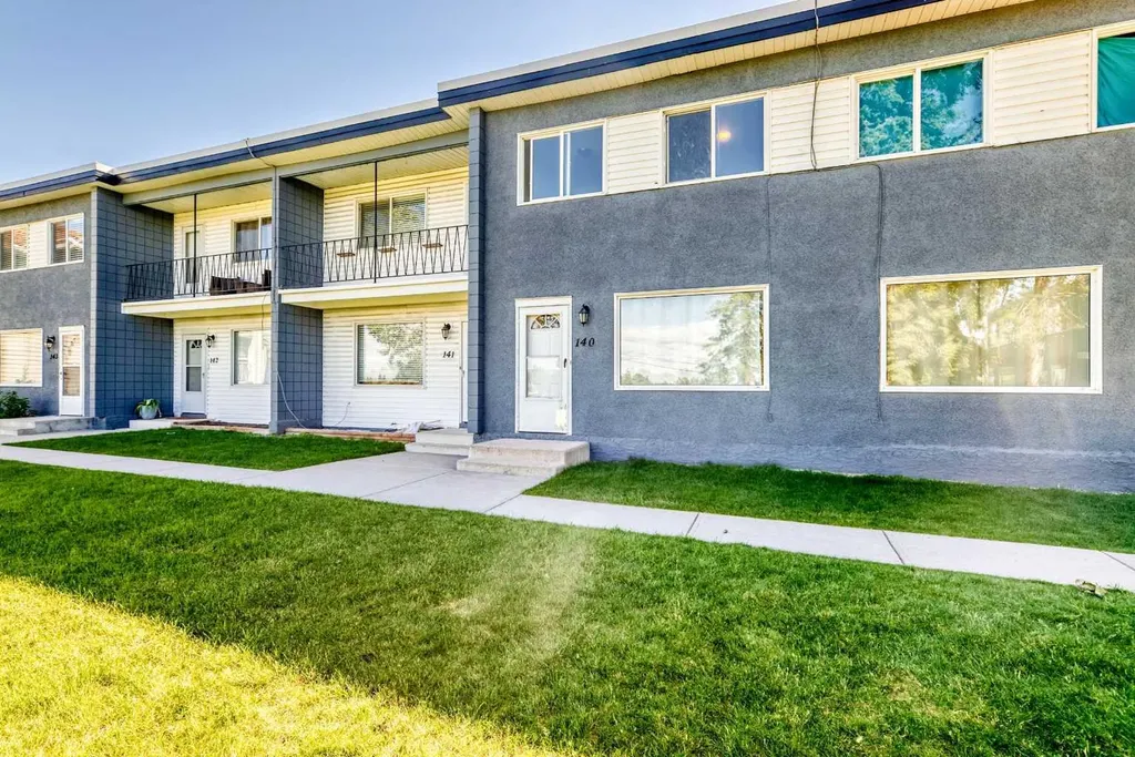 2211 19 Street NE Calgary AB t2e4y5