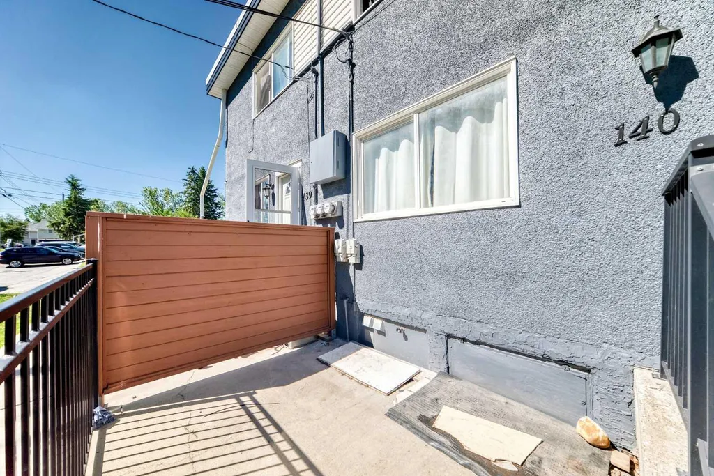 2211 19 Street NE Calgary AB t2e4y5
