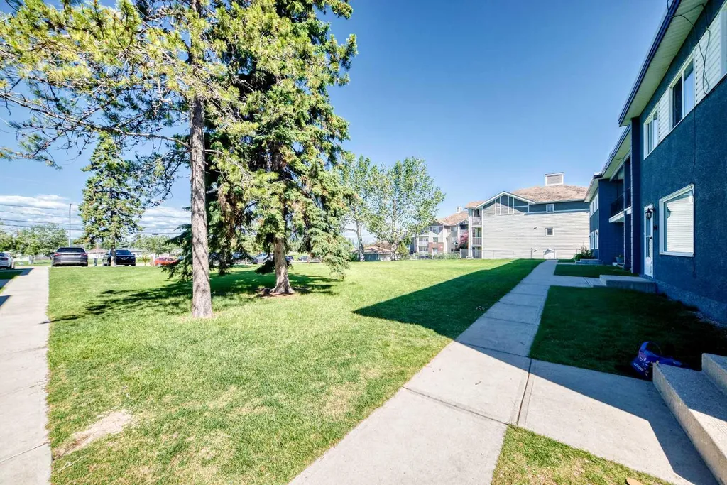 2211 19 Street NE Calgary AB t2e4y5