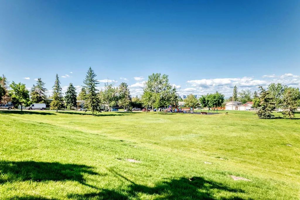 2211 19 Street NE Calgary AB t2e4y5