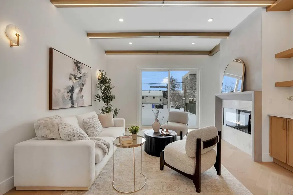 518 34a Street NW Calgary AB T2N 2Y5