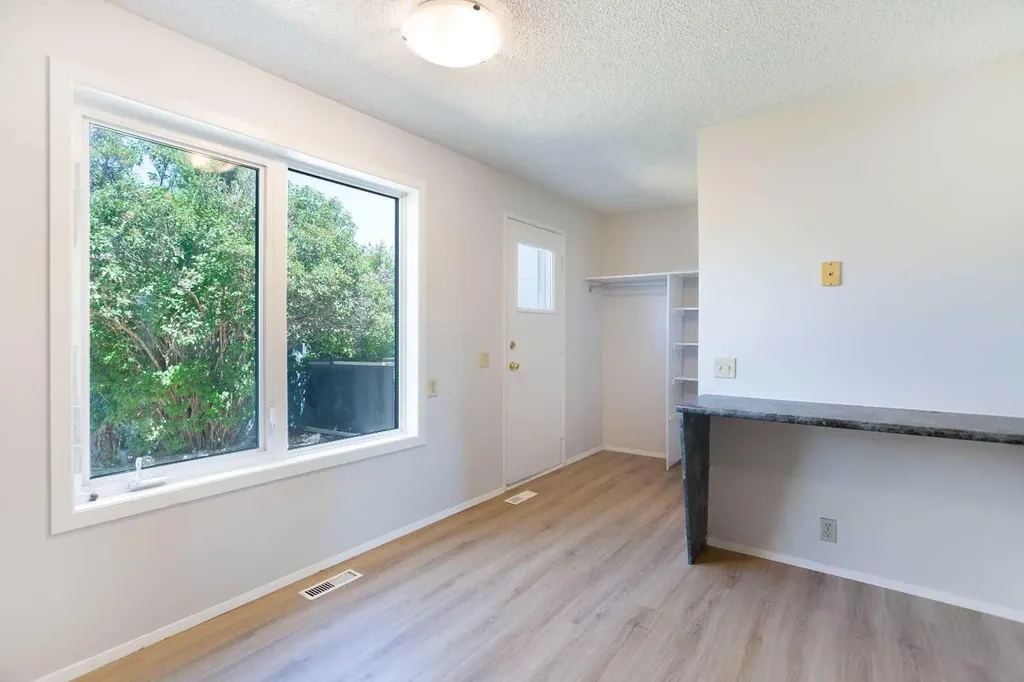 2330 Woodview Drive SW Calgary AB T2W 4X6