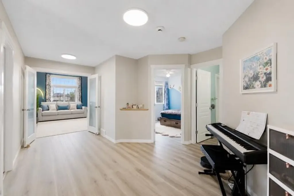 92 Cranleigh Close SE Calgary AB t3m1h6
