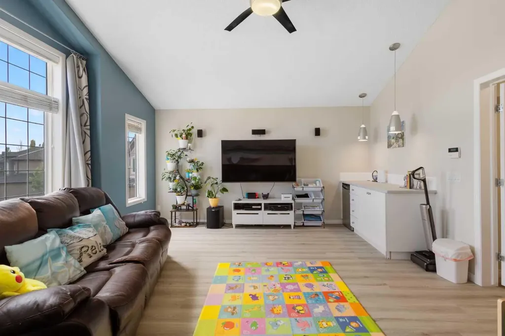 92 Cranleigh Close SE Calgary AB t3m1h6