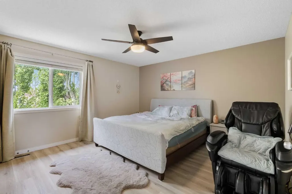92 Cranleigh Close SE Calgary AB t3m1h6