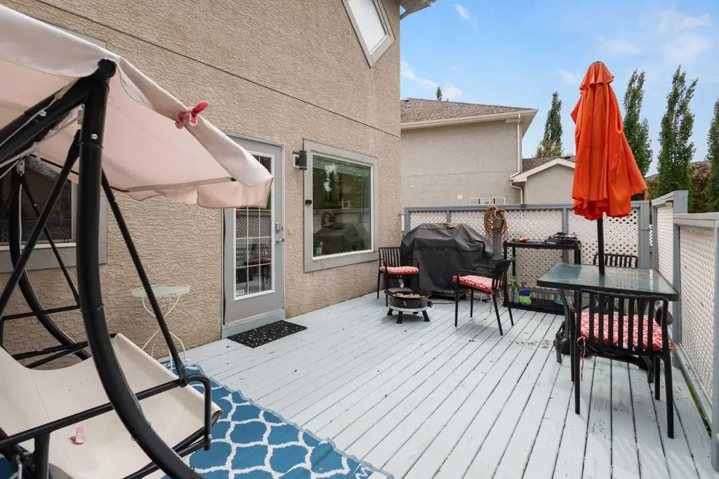 92 Cranleigh Close SE Calgary AB t3m1h6
