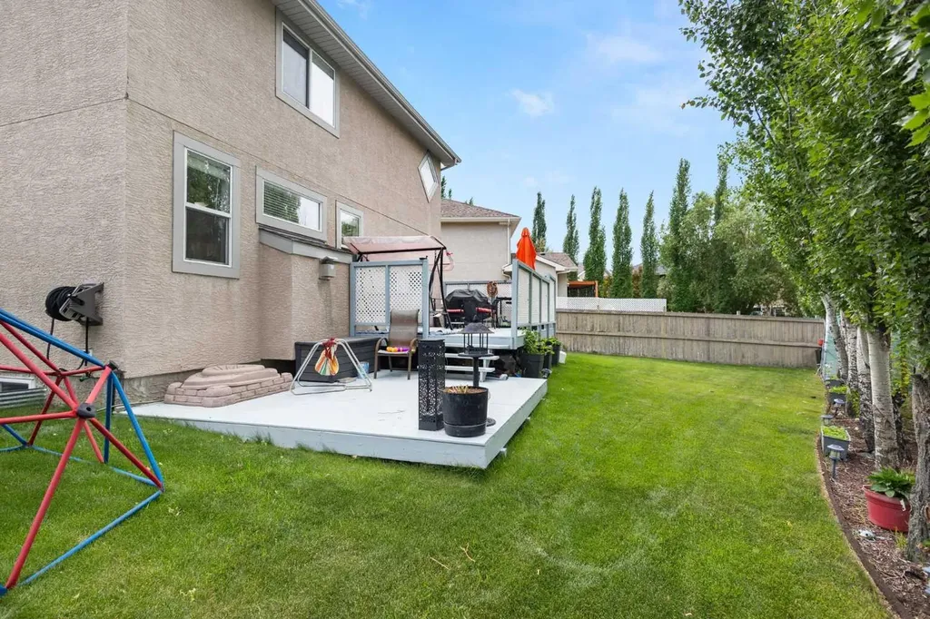 92 Cranleigh Close SE Calgary AB t3m1h6