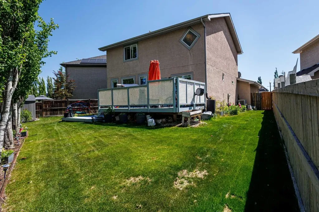 92 Cranleigh Close SE Calgary AB t3m1h6