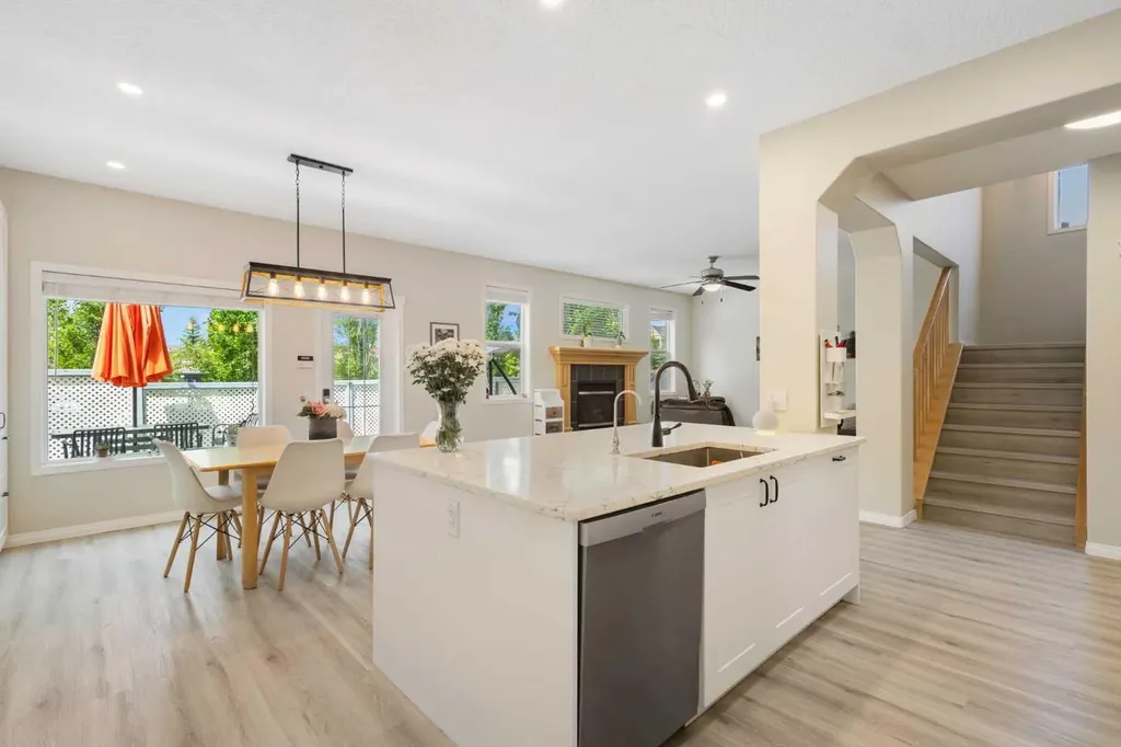 92 Cranleigh Close SE Calgary AB t3m1h6