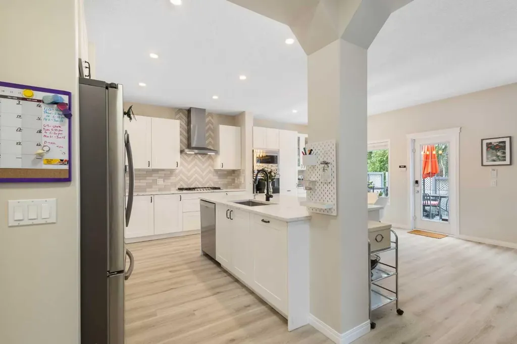 92 Cranleigh Close SE Calgary AB t3m1h6