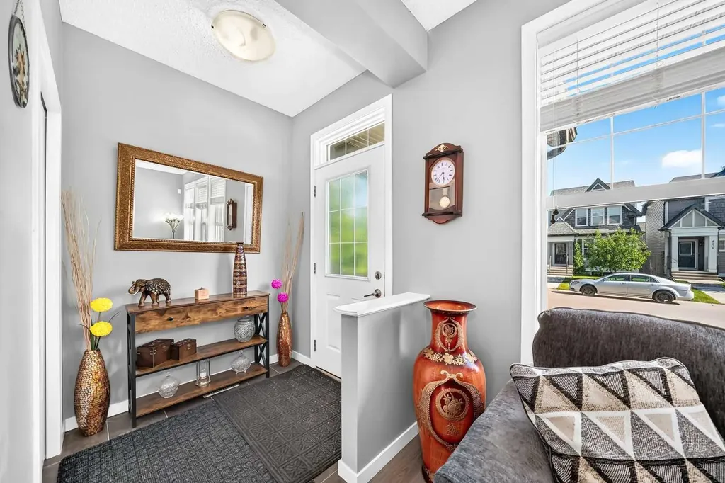 4016 New Brighton Grove SE Calgary AB T2Z 1G4
