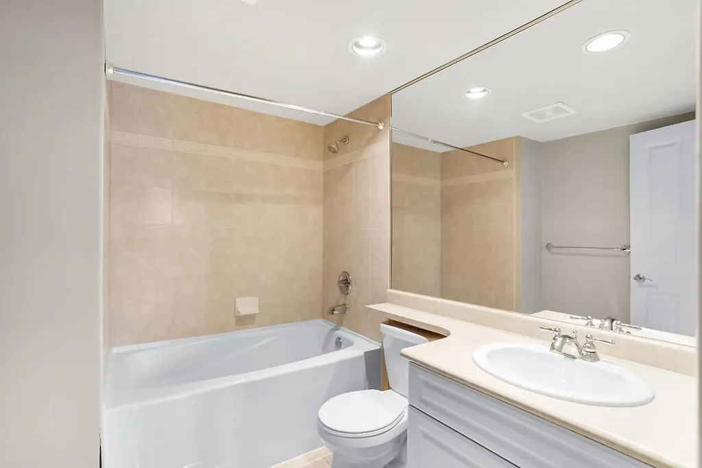 650 10 Street SW Calgary AB T2P 5G4