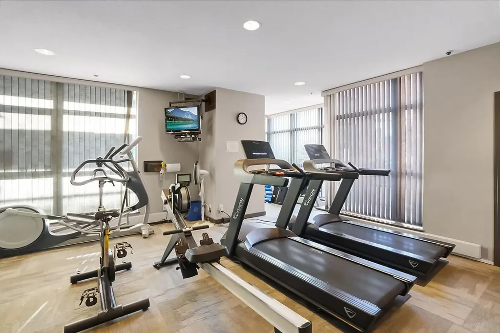 650 10 Street SW Calgary AB T2P 5G4