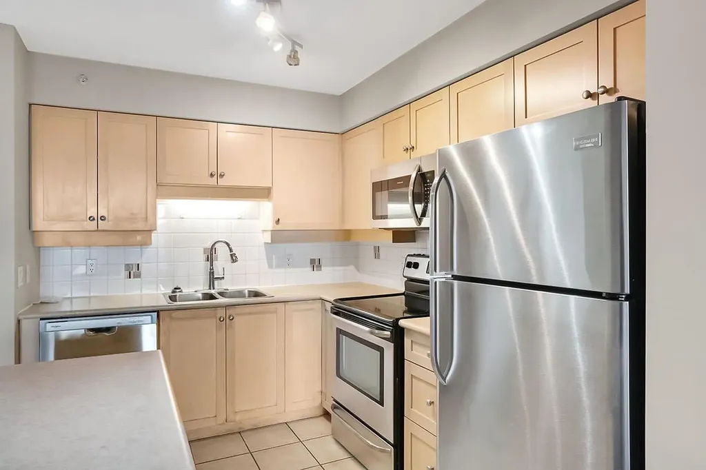 650 10 Street SW Calgary AB T2P 5G4