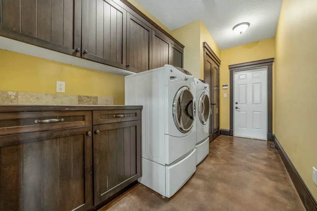 226 Riverstone Boulevard W Lethbridge AB T1K 5P3