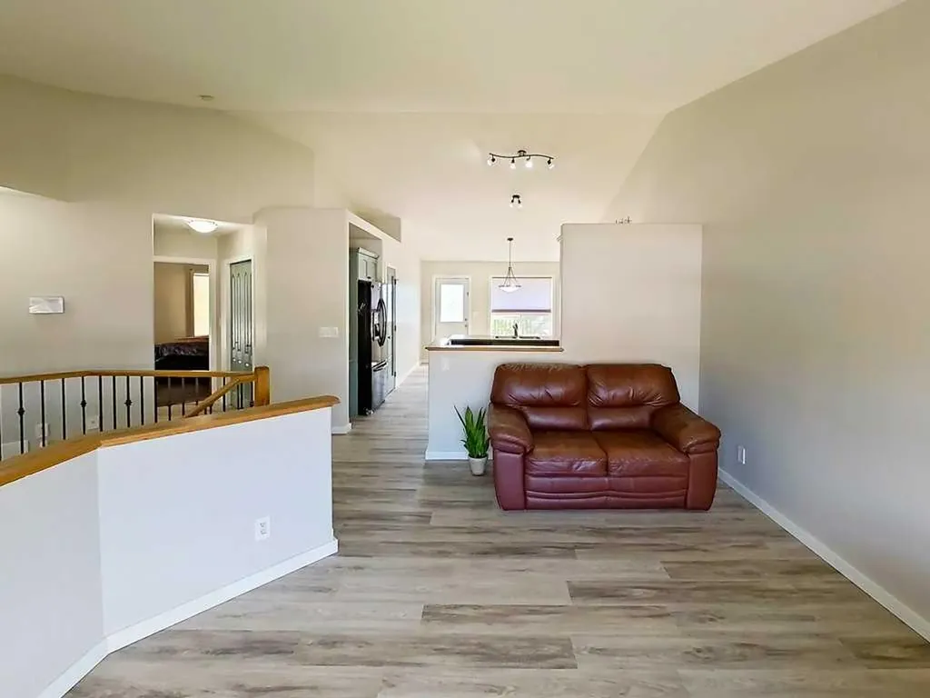 6905 58 Street Rocky Mountain House AB T4T 1V9