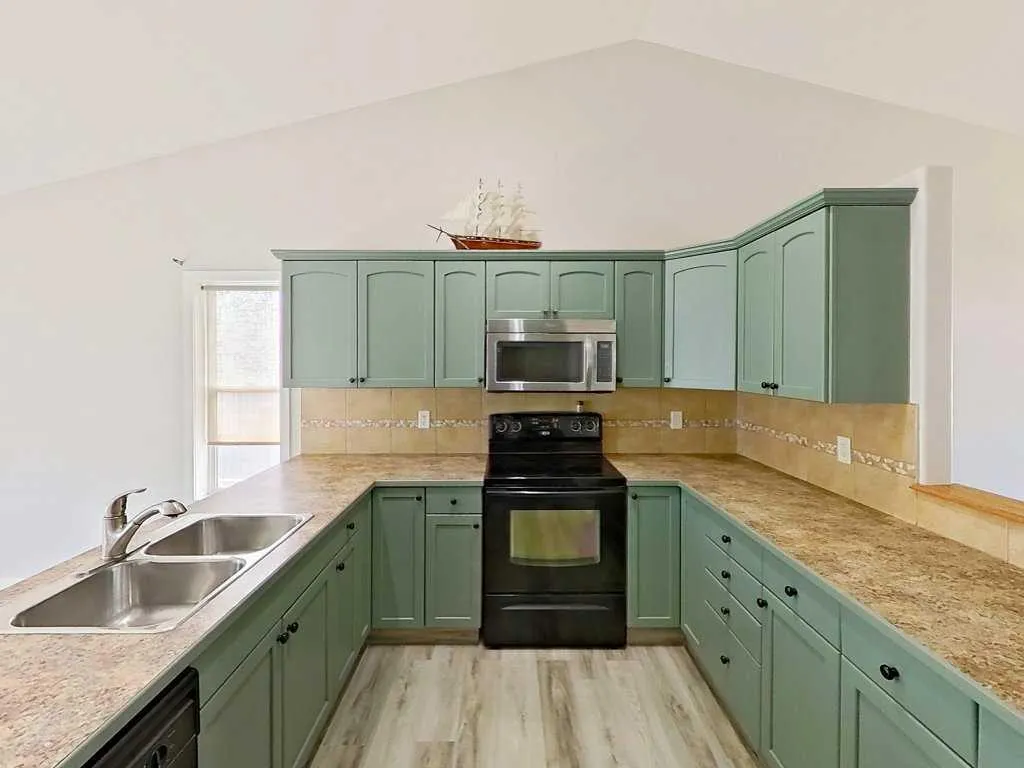 6905 58 Street Rocky Mountain House AB T4T 1V9