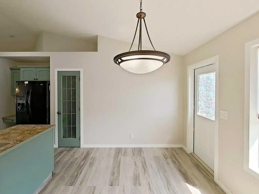 6905 58 Street Rocky Mountain House AB T4T 1V9