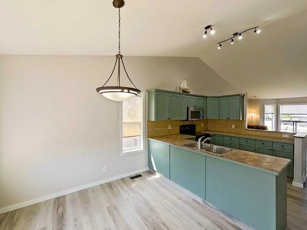 6905 58 Street Rocky Mountain House AB T4T 1V9