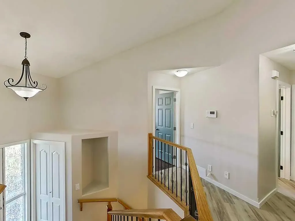 6905 58 Street Rocky Mountain House AB T4T 1V9