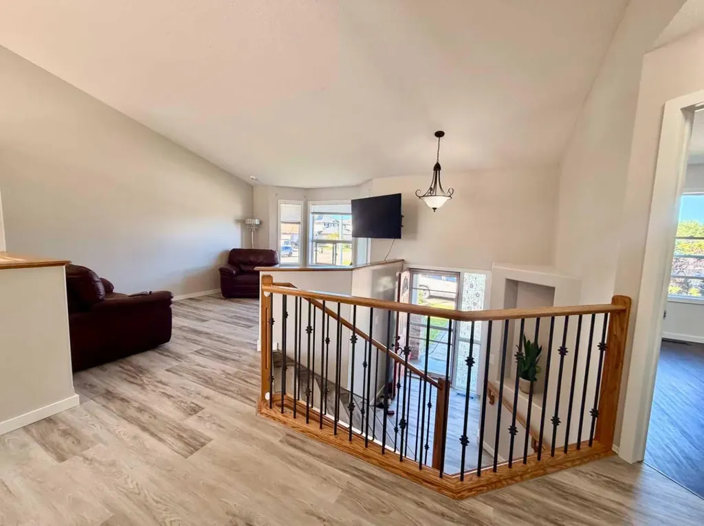 6905 58 Street Rocky Mountain House AB T4T 1V9