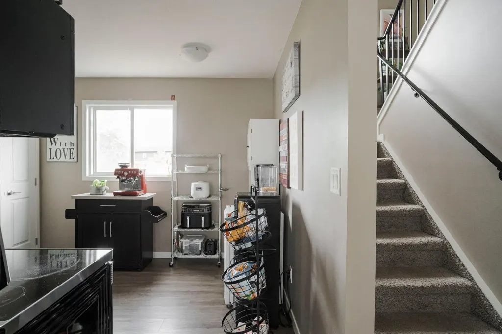 711 Beacon Hill Drive Fort Mcmurray AB T9H 3R5